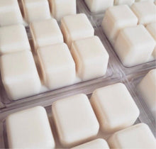 Load image into Gallery viewer, Hand Poured Wax Melts - Fall Scents